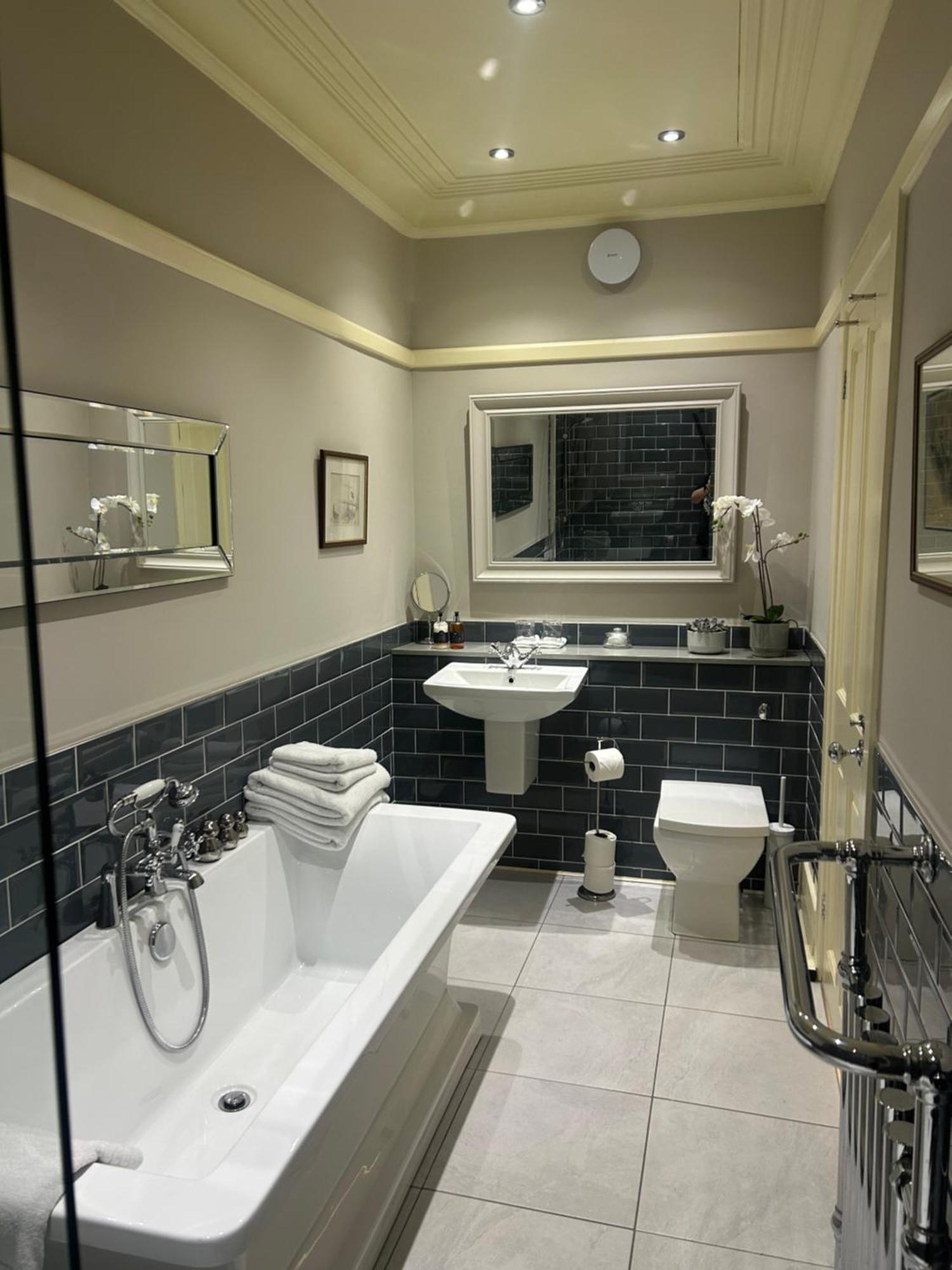 Gellihaf House Bed & Breakfast Blackwood  Bagian luar foto