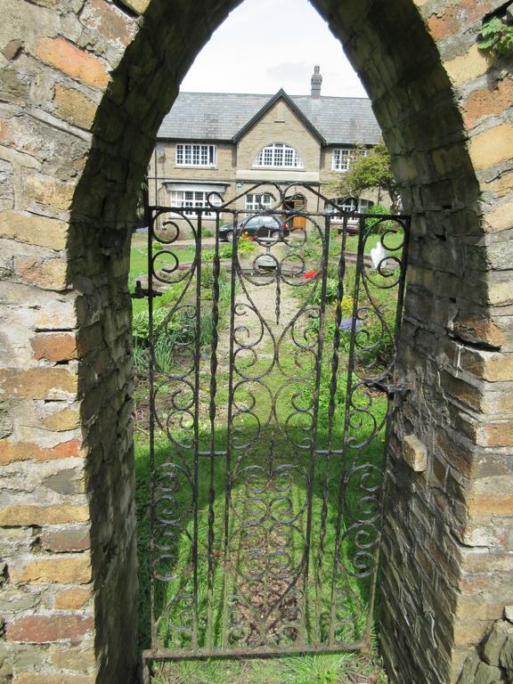 Gellihaf House Bed & Breakfast Blackwood  Bagian luar foto